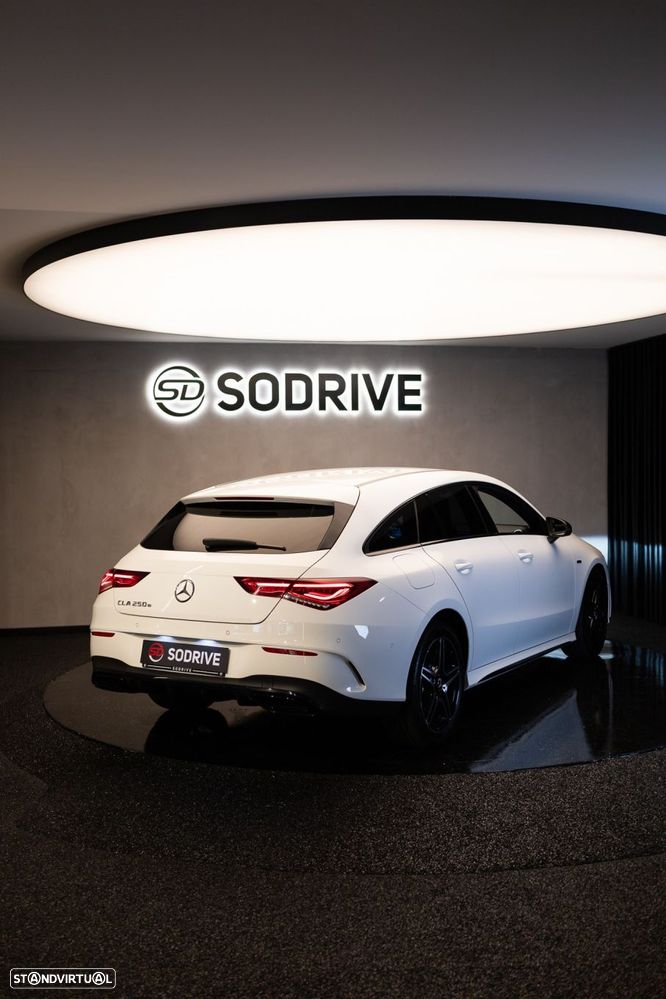 Mercedes-Benz CLA 250 e Shooting Brake AMG Line - 33