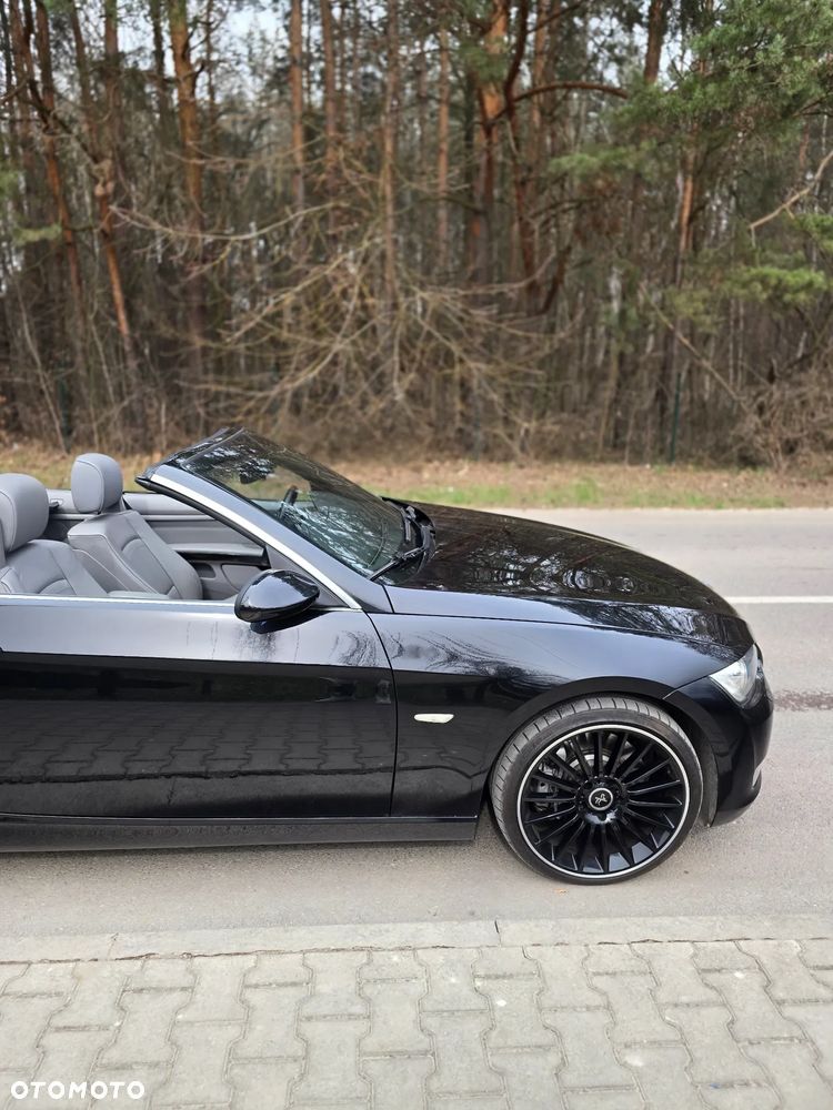 BMW Seria 3 330i M Sport Edition - 14