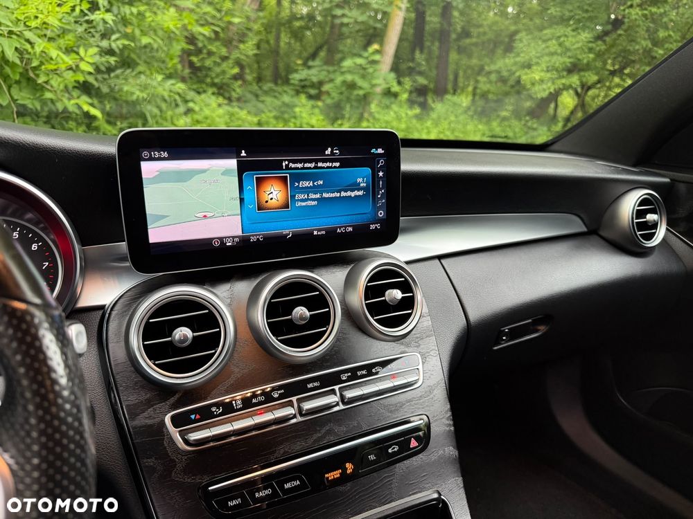 Mercedes-Benz Klasa C 300 9G-TRONIC - 18