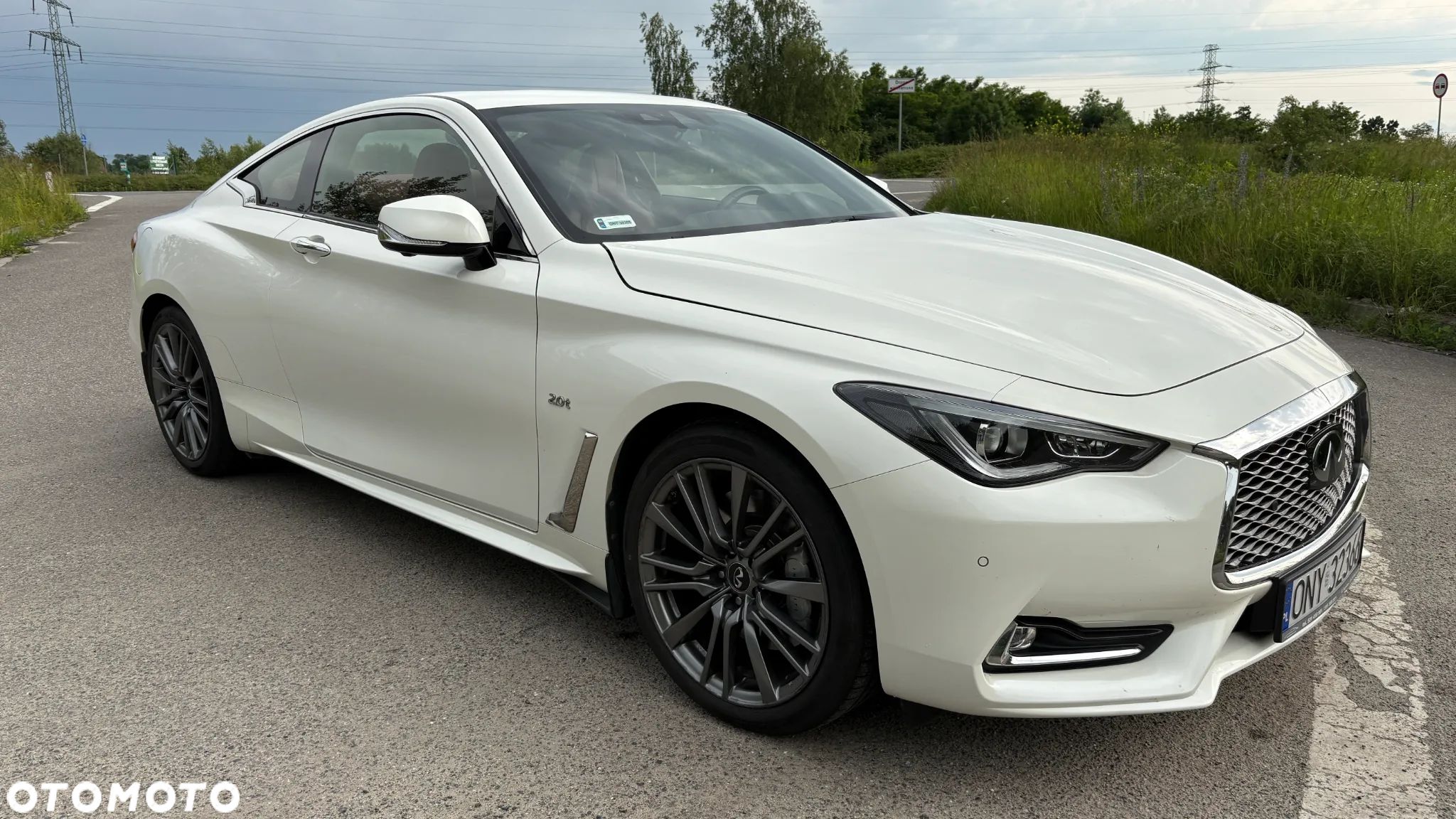 Infiniti Q60 2.0t Sport - 1