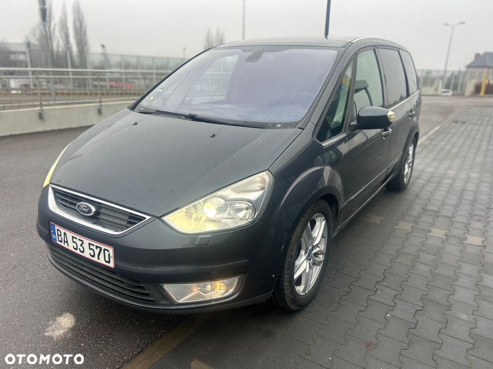 Ford Galaxy 2.3 Ambiente - 12