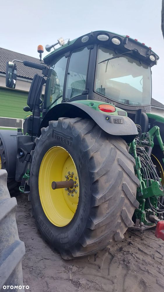 John Deere 6250R - 3