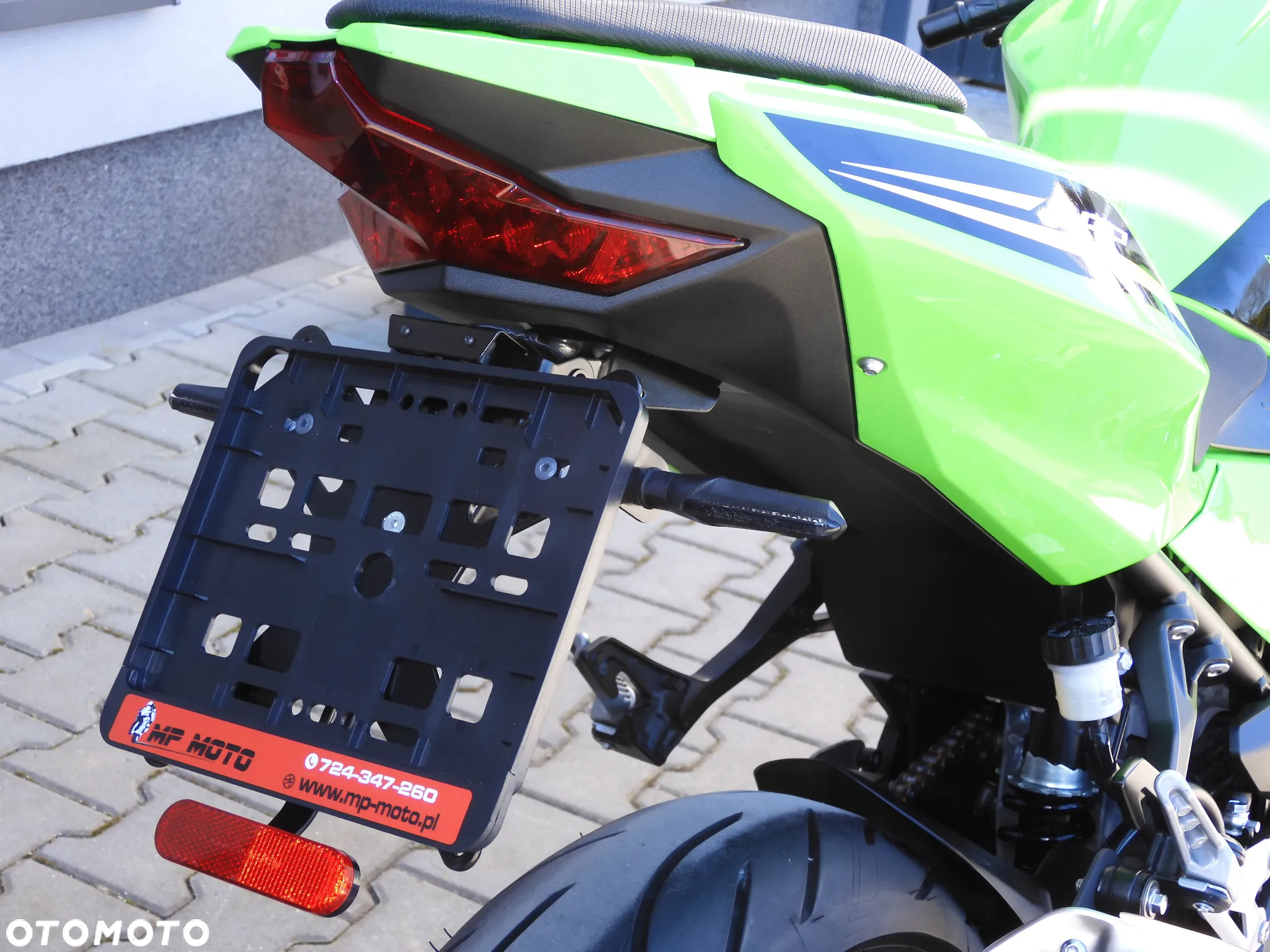 Kawasaki Ninja 400 - 14