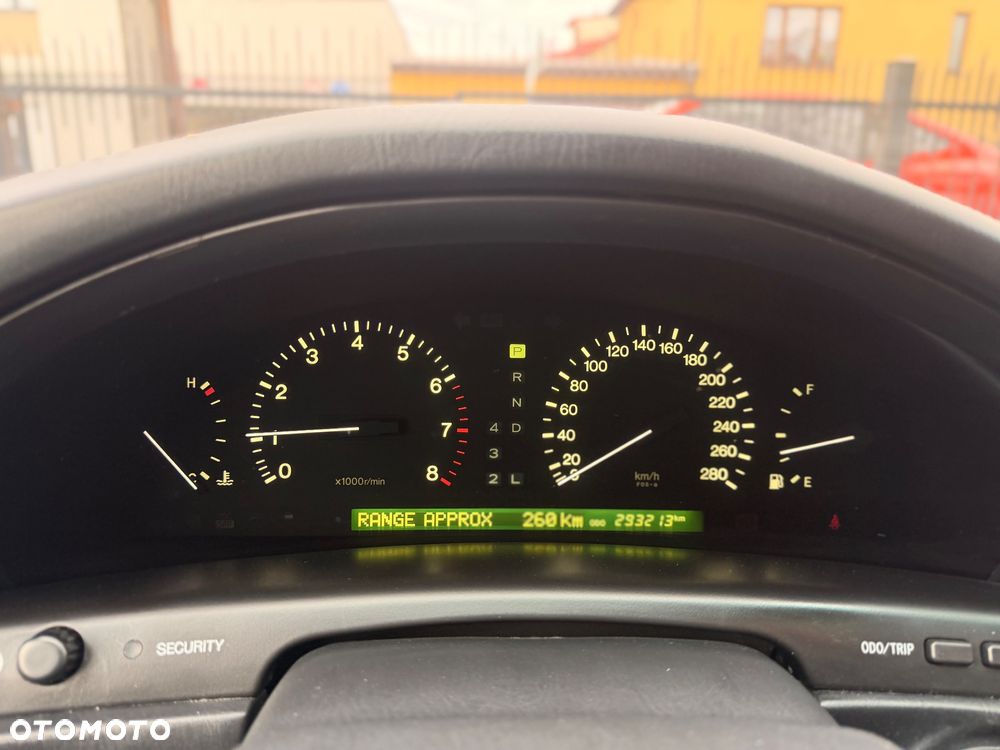 Lexus LS Standard - 7