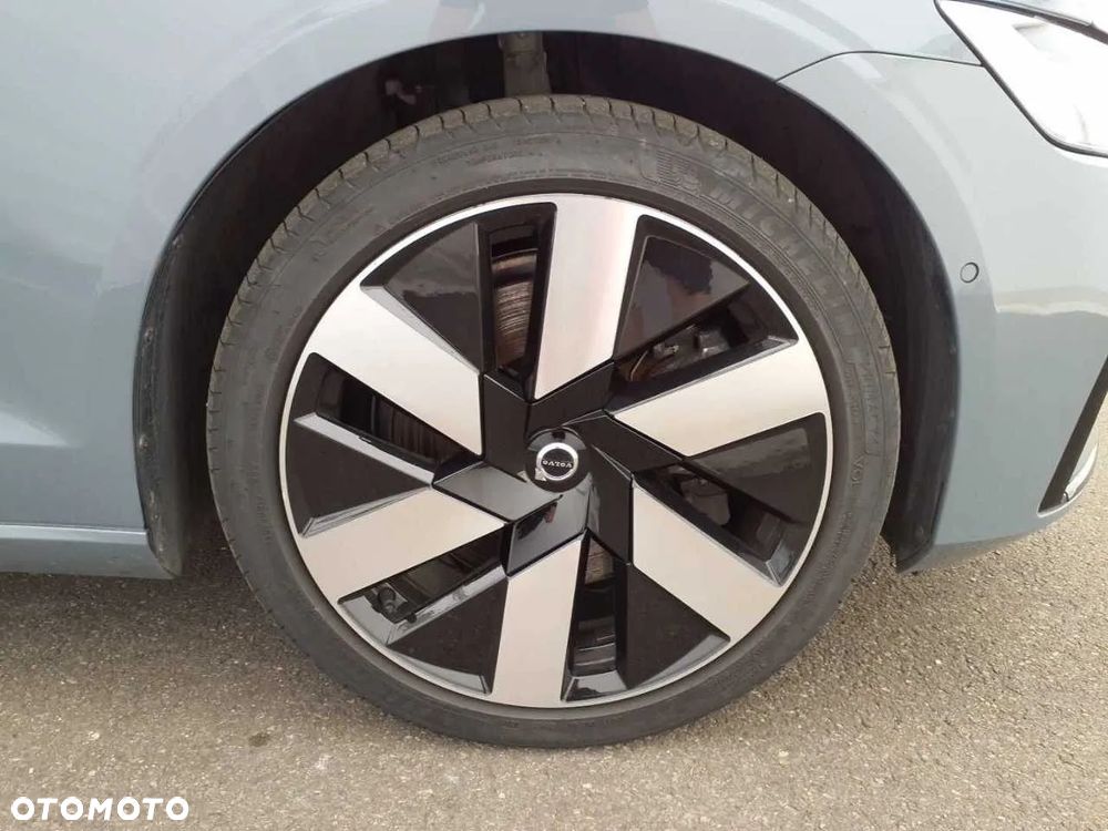 Volvo V60 T6 AWD Plug-In Hybrid Plus Dark - 7