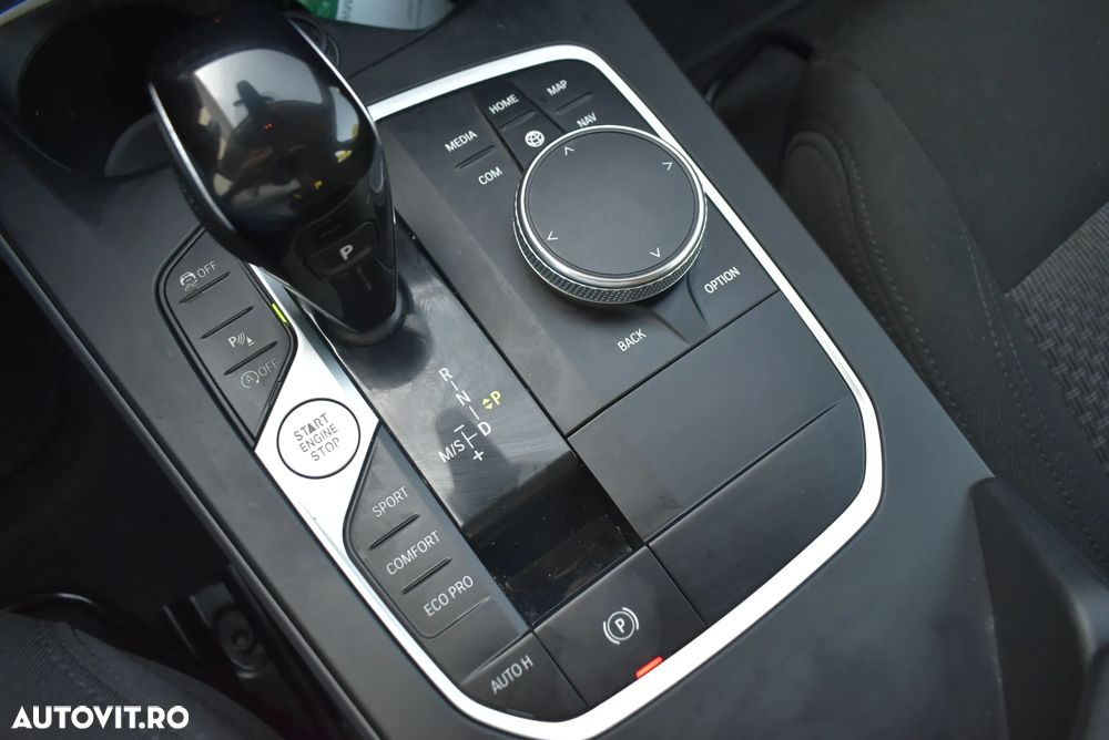 BMW Seria 2 218d AT - 13