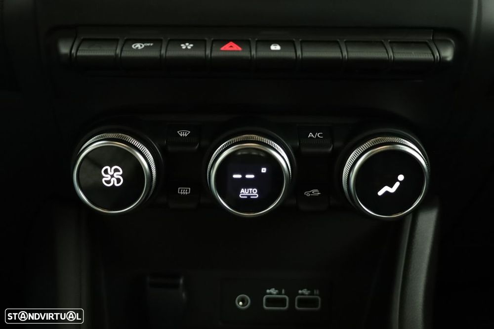 Renault Captur 1.0 TCe Techno Bi-Fuel - 13