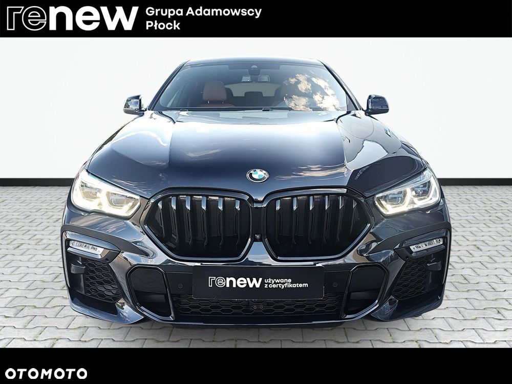 BMW X6 M50i - 10
