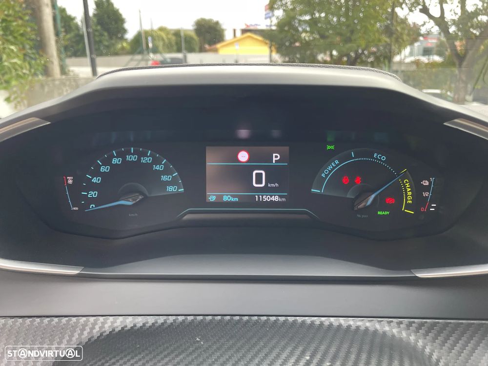Peugeot e-208 E-Style - 36