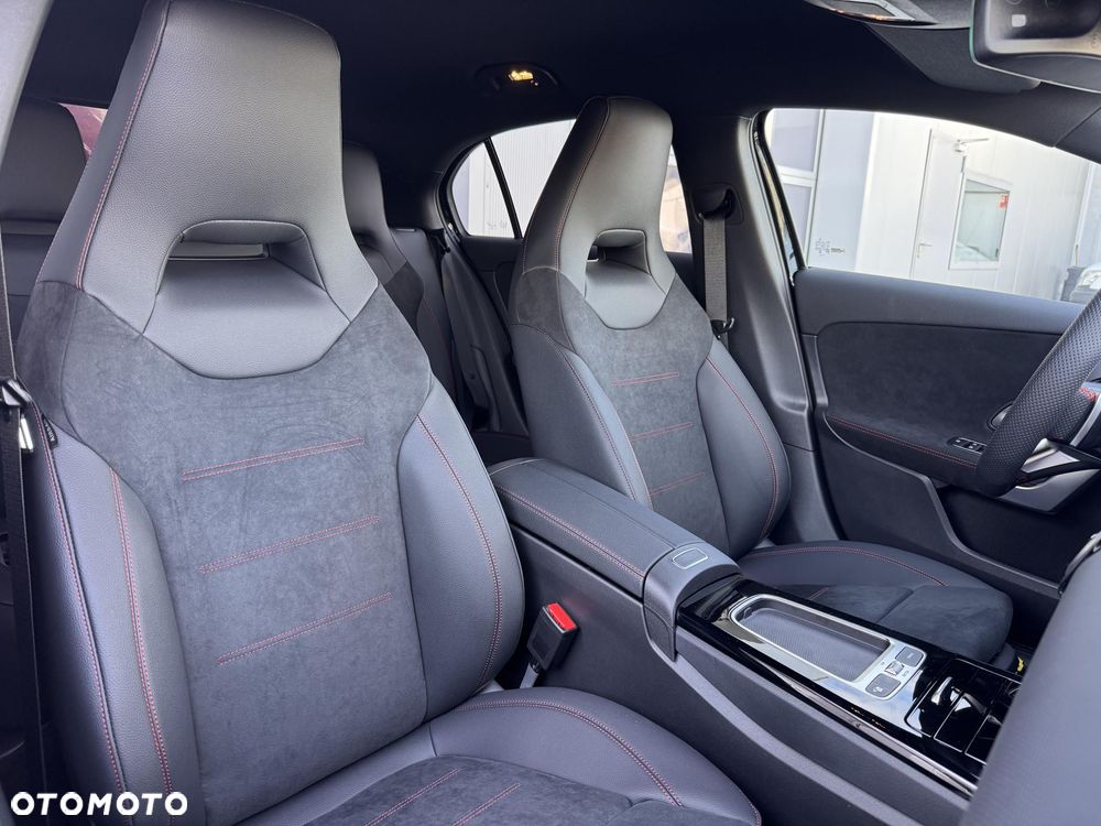 Mercedes-Benz Klasa A 220 7G-DCT AMG Line - 12