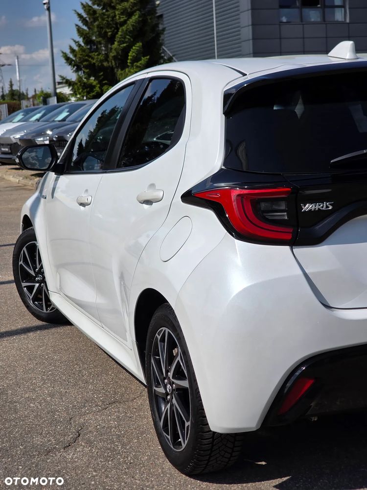 Toyota Yaris - 16