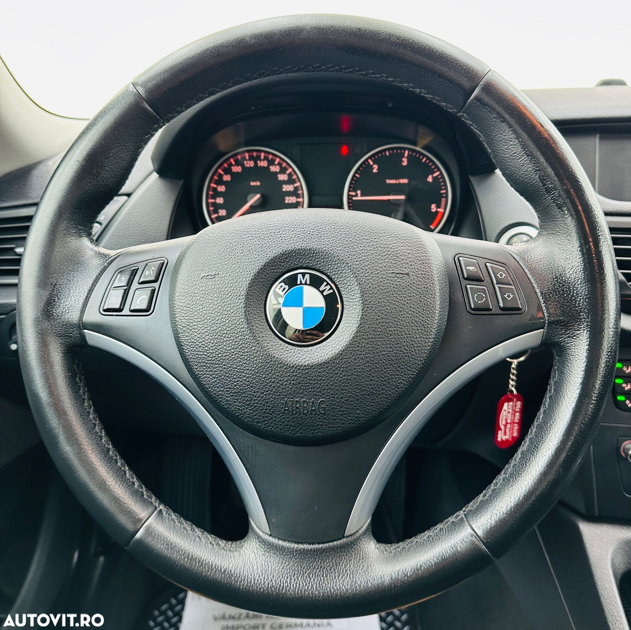 BMW X1 sDrive18d Sport Line - 30