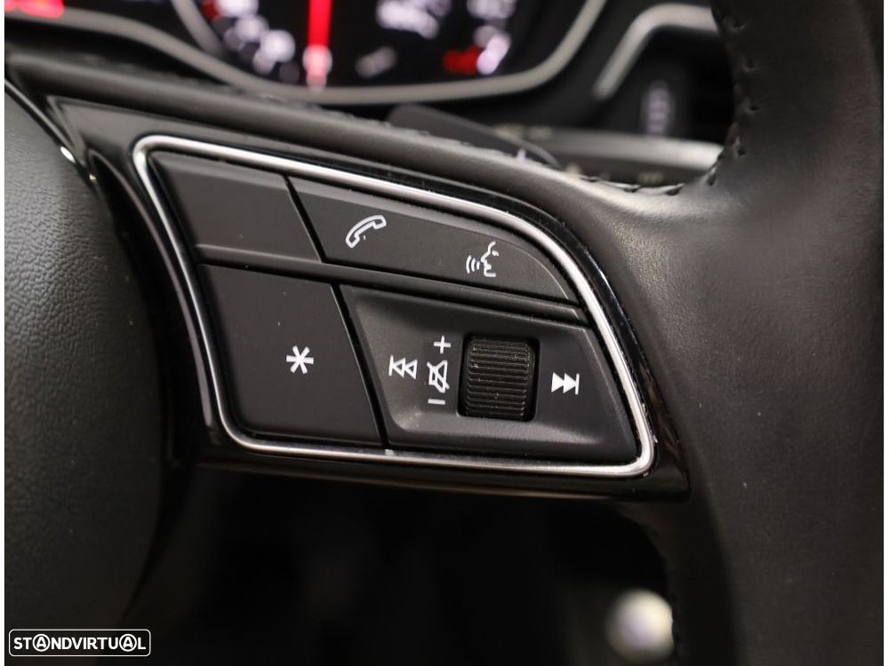 Audi A4 Avant 35 TDI S line S tronic - 25