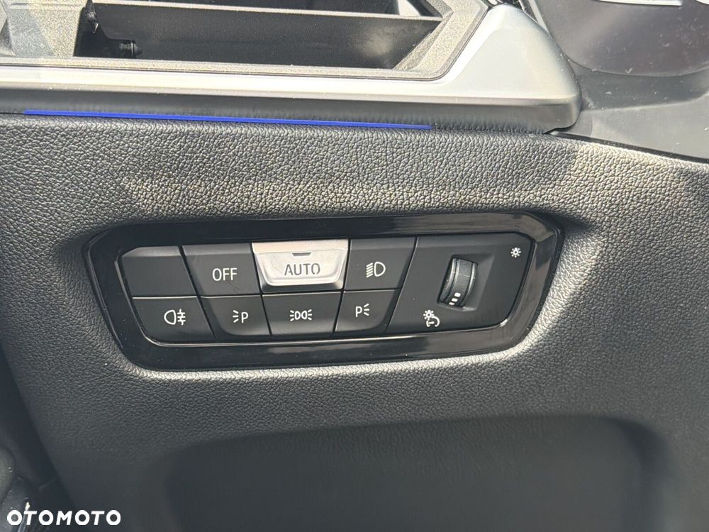 BMW Seria 3 - 22