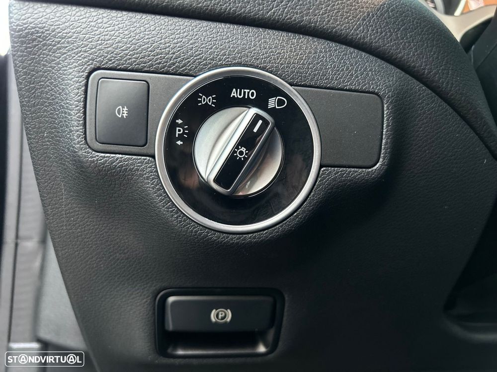 Mercedes-Benz CLA 200 - 42