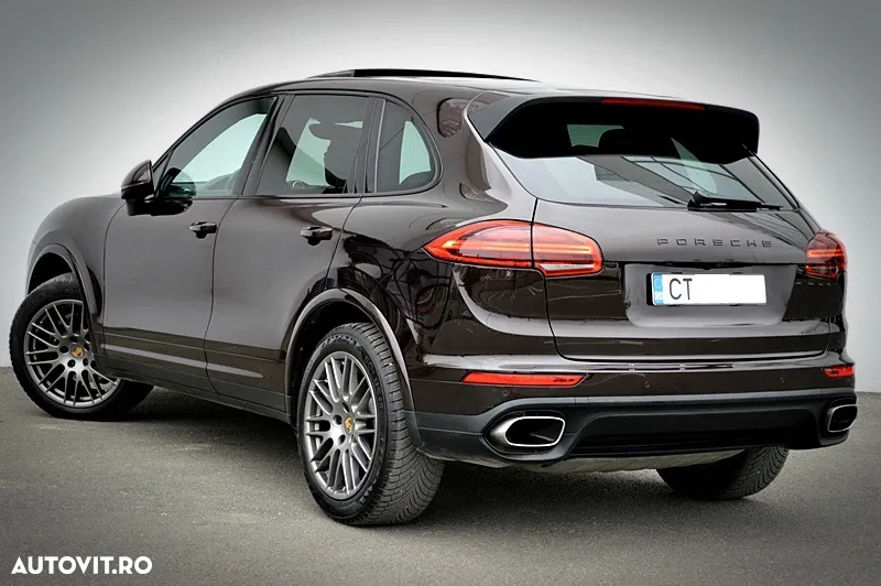 Porsche Cayenne 3.0 L - 11