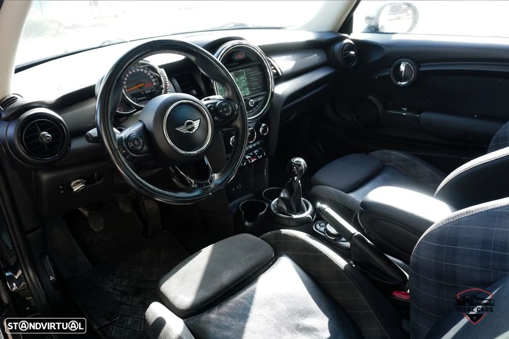 MINI 3 Portas Cooper D - 4