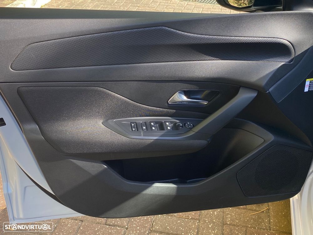 Peugeot 308 180 e-EAT8 Active Pack - 11
