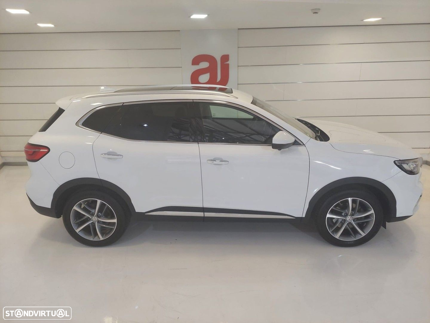 MG EHS PHEV Luxury - 7