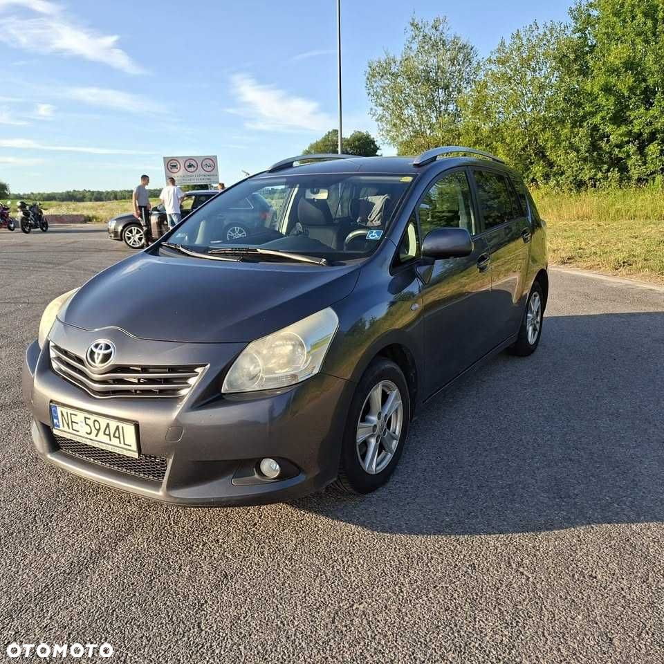 Toyota Verso - 1