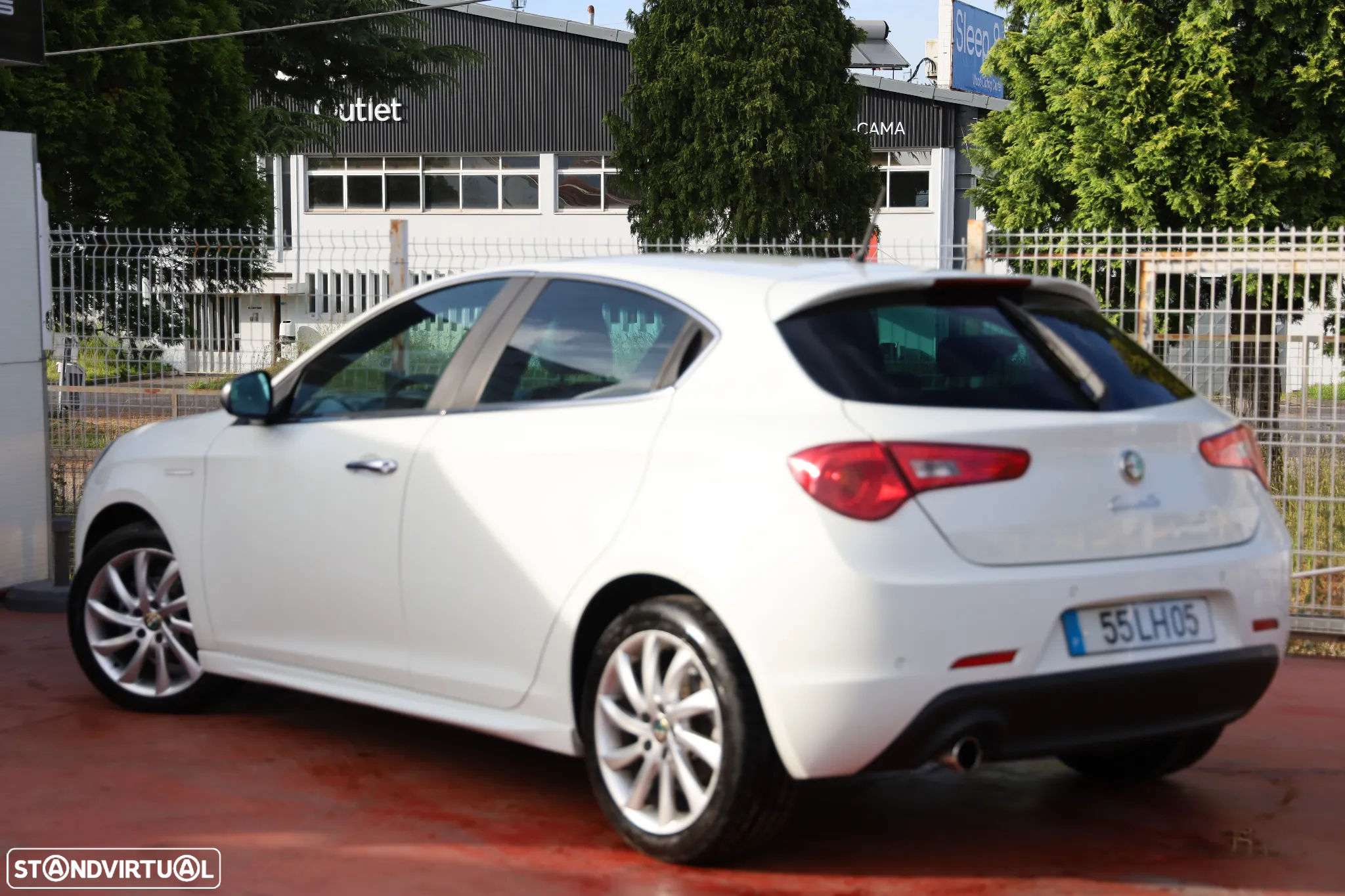Alfa Romeo Giulietta 1.6 JTDm Distinctive - 20
