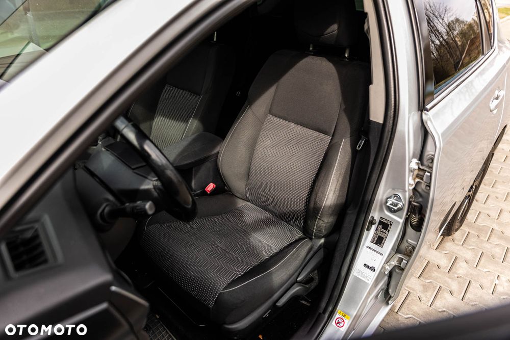 Toyota Auris - 24