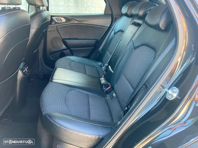 Kia XCeed 1.6 GDi PHEV Tech - 30