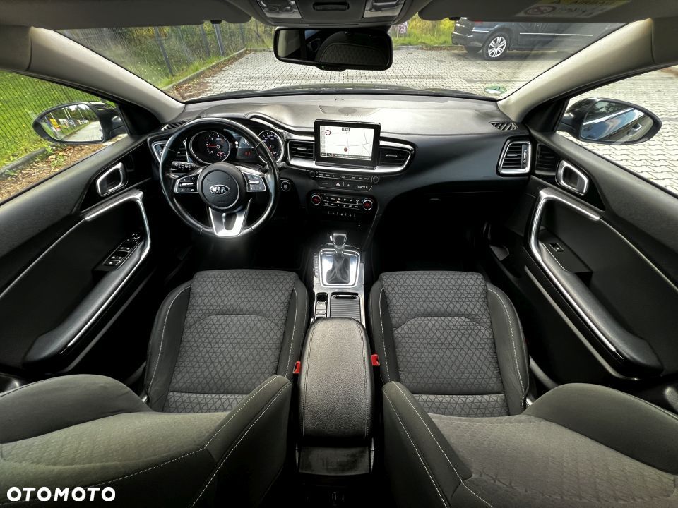 Kia Ceed 1.6 CRDi DCT Platinum Edition - 7
