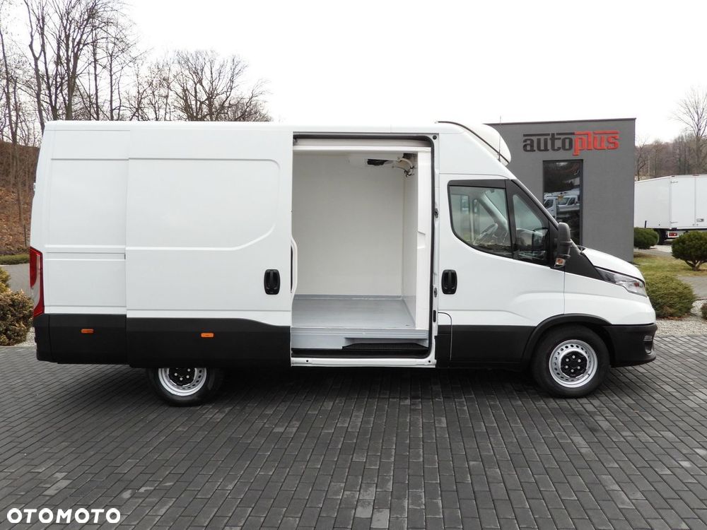 Iveco DAILY 35S14 FURGON CHŁODNIA  -10*C ZASILANIE 230V TEMPOMAT NAWIGACJA AUTOMAT HI-MATIC KLIMATYZACJA  140KM - 9
