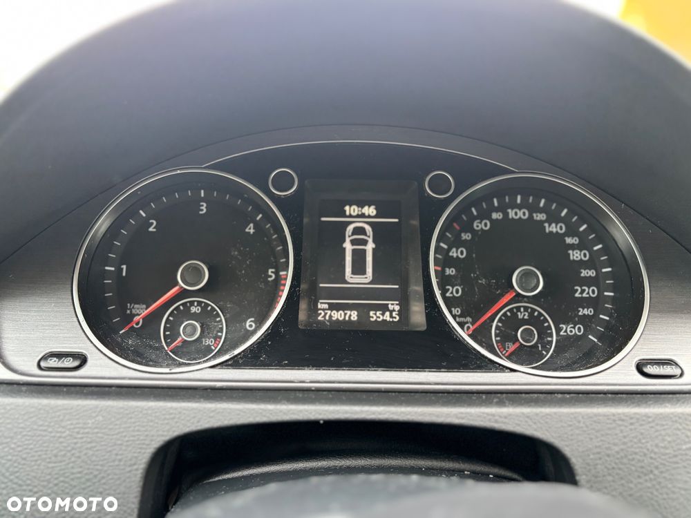 Volkswagen Passat Variant 2.0 TDI Highline DSG - 8