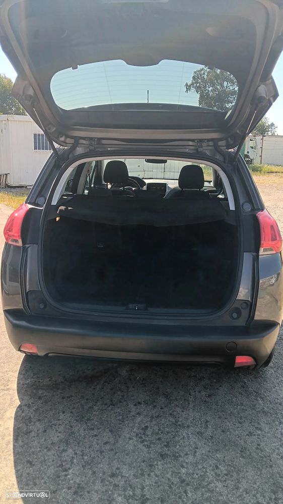 Peugeot 2008 1.4 HDi Active - 27
