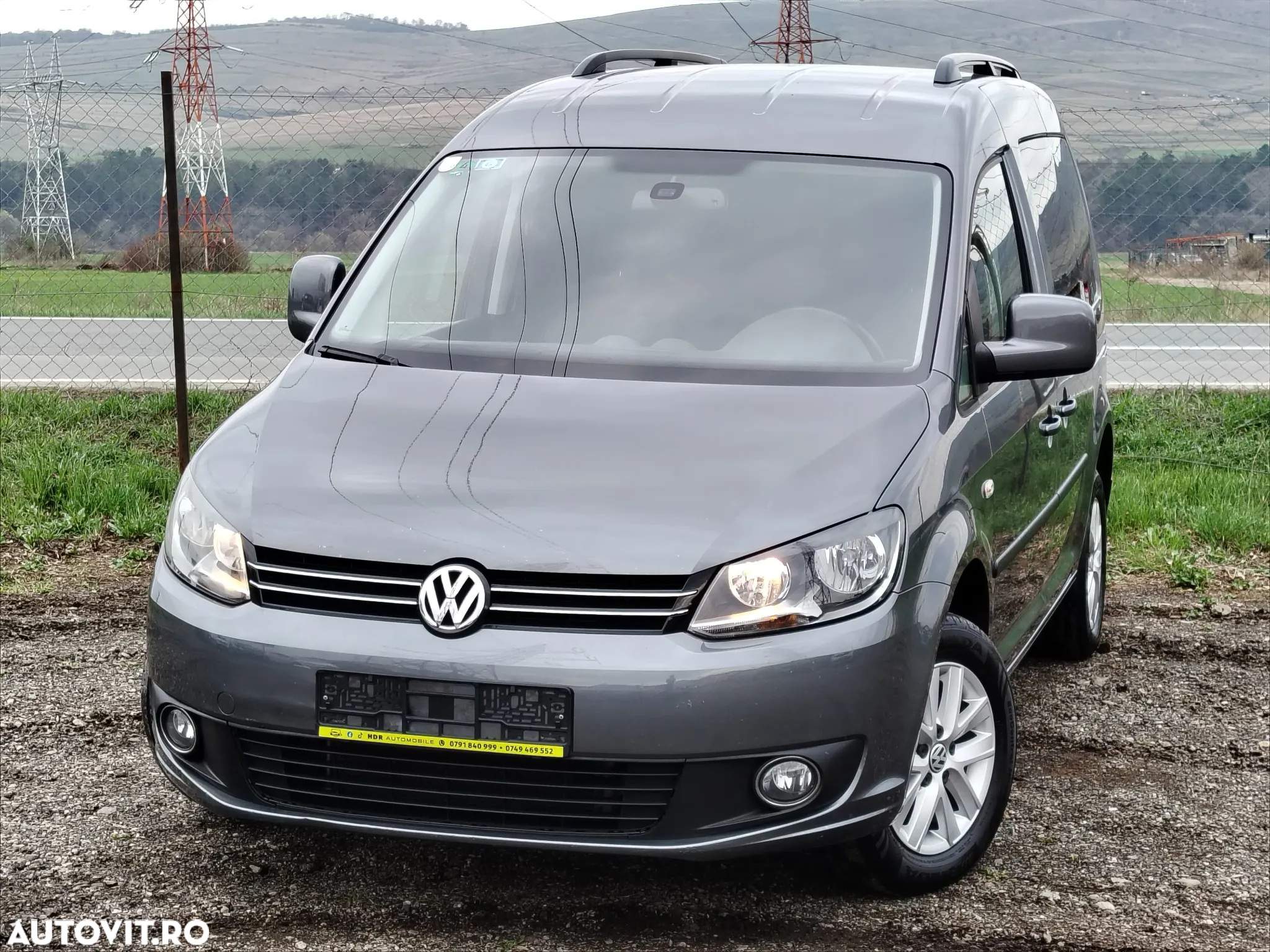 Volkswagen Caddy 1.6 TDI Comfortline DSG - 2