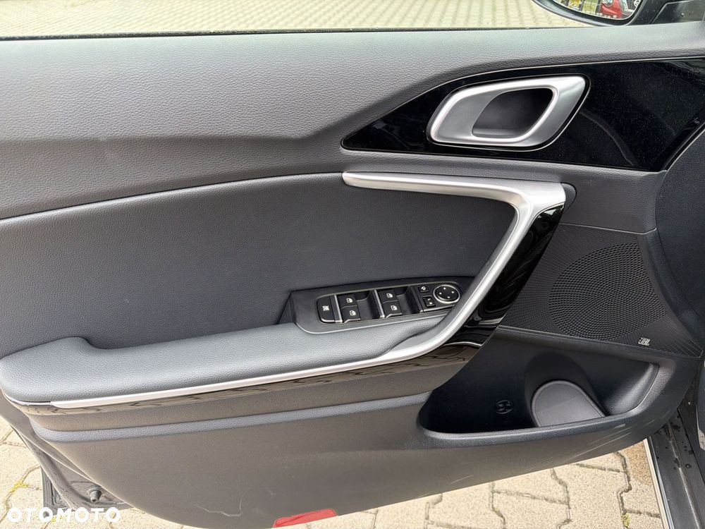 Kia XCeed 1.6 T-GDI Business Line DCT - 14