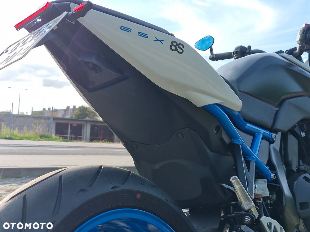 Suzuki GSX - 25
