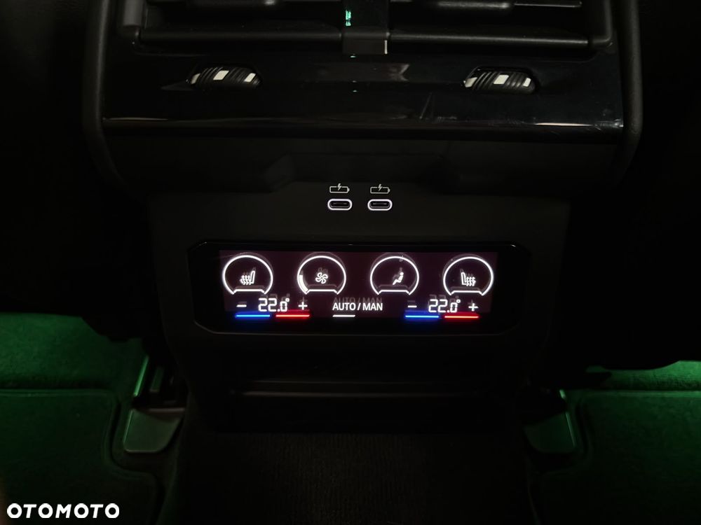 BMW Seria 5 540d xDrive mHEV M Sport - 23