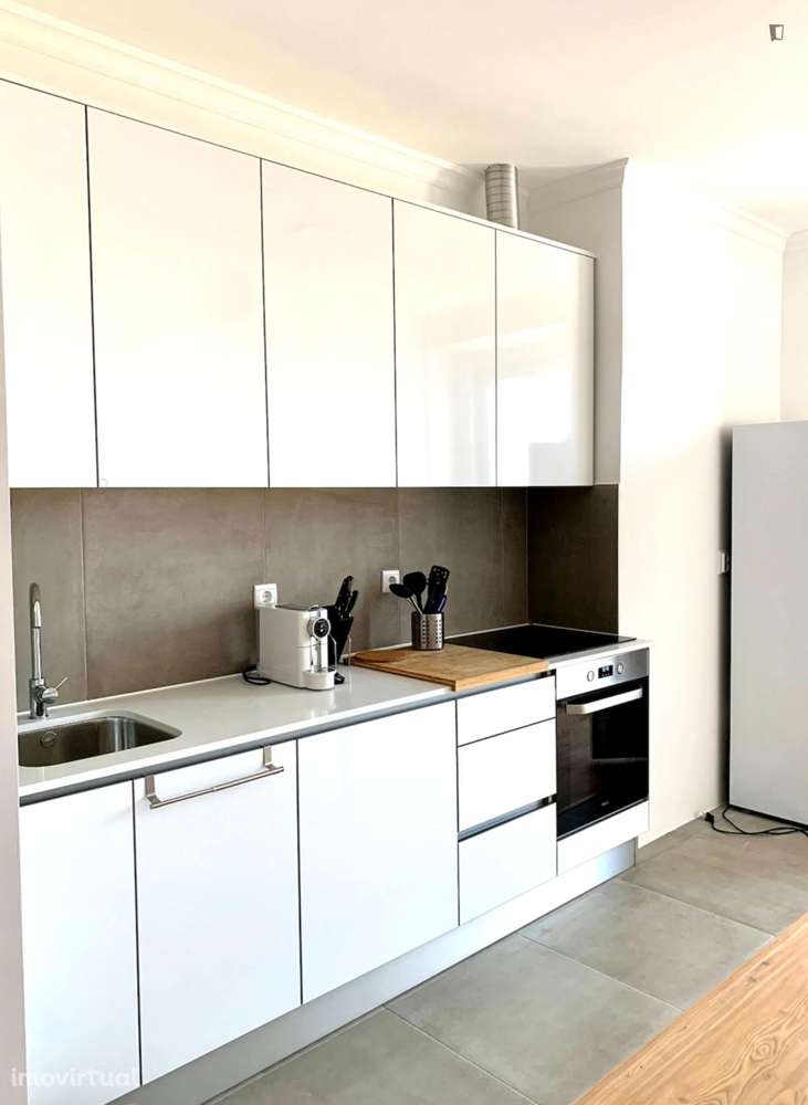 Quarto - localizado em Penha de França Lisbon - Grande imagem: 4/9