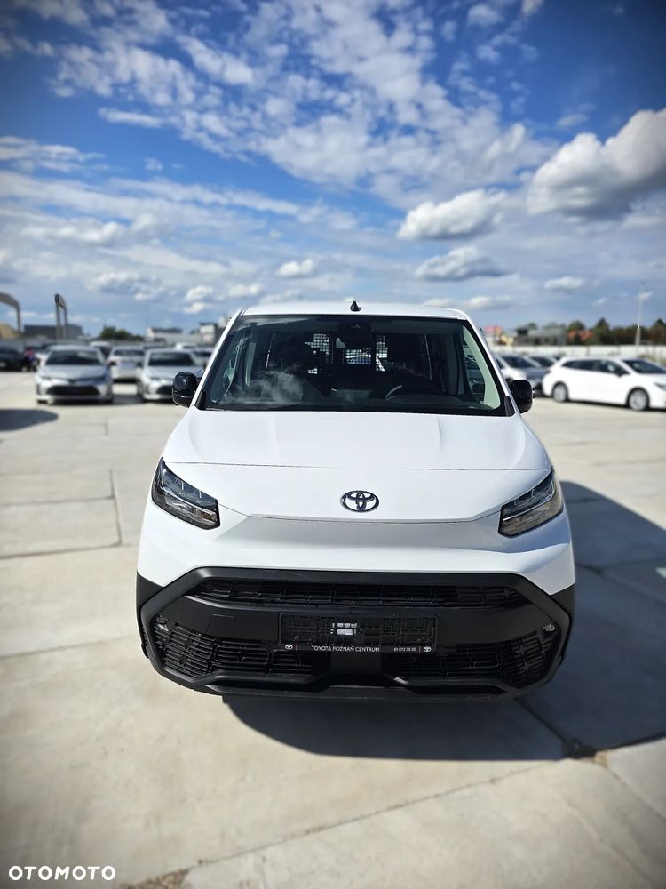 Toyota Furgon Brygadowy Long podwójne drzwi boczne - 3