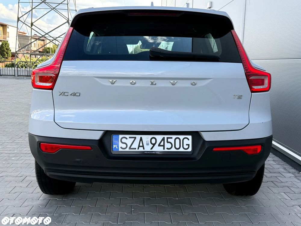 Volvo XC 40 T2 Momentum Core - 19