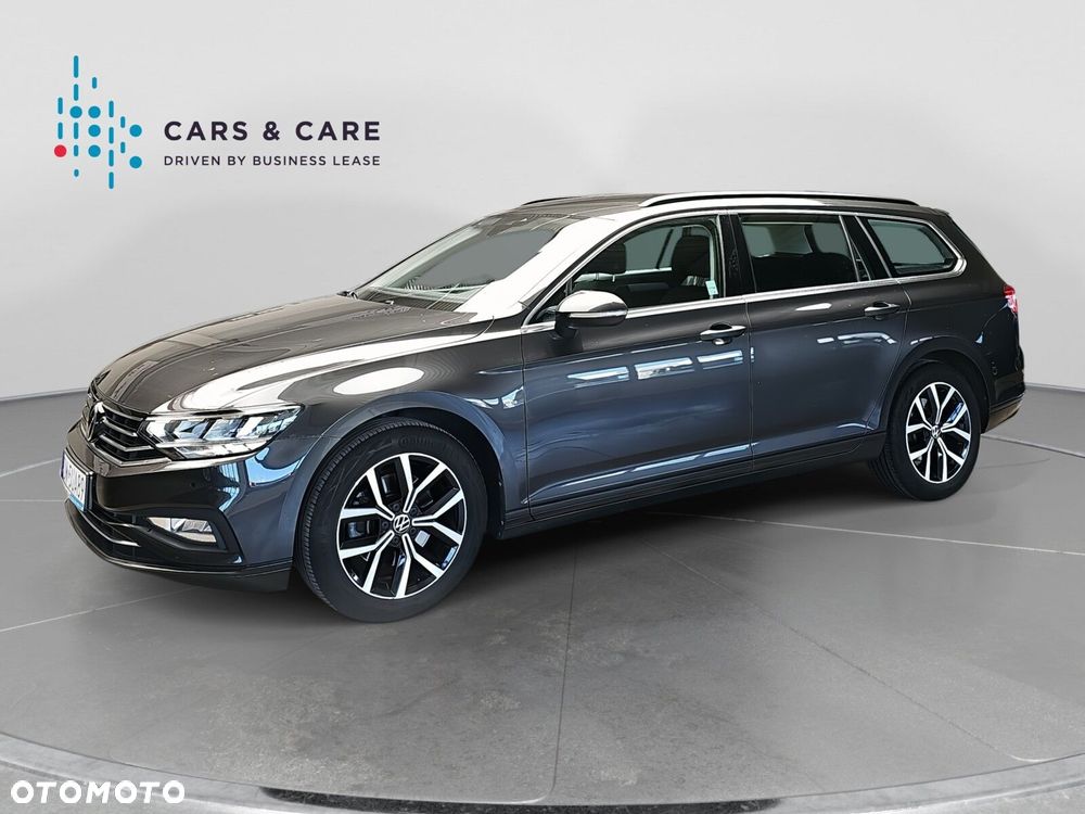 Volkswagen Passat - 12