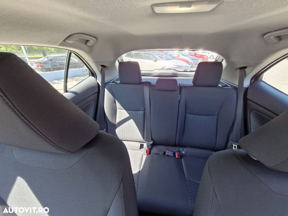 Toyota Yaris Cross - 12