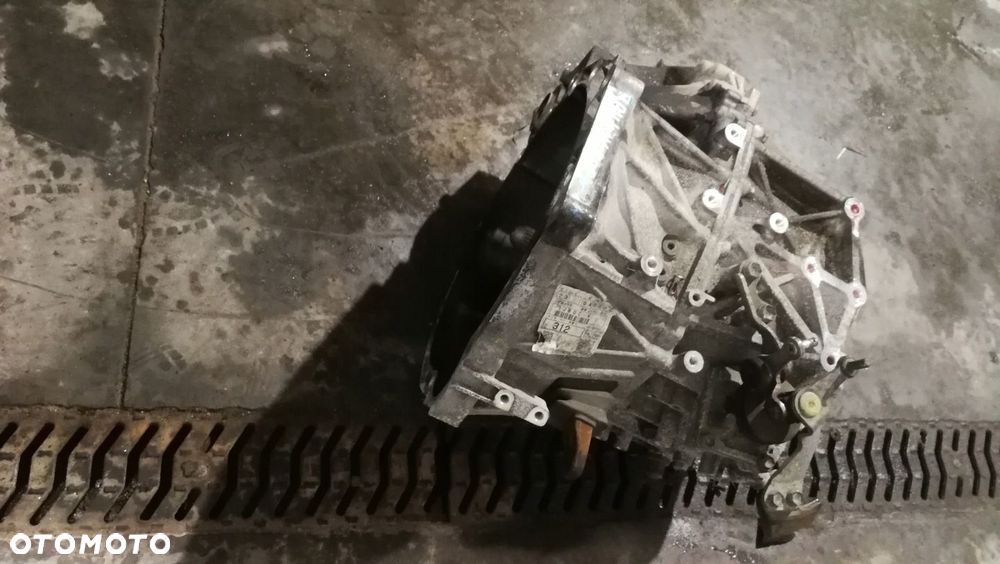 Skrzynia biegów 1jb0c-k 2.0 D4D Toyota RAV-4 IV lift 15-18 - 2