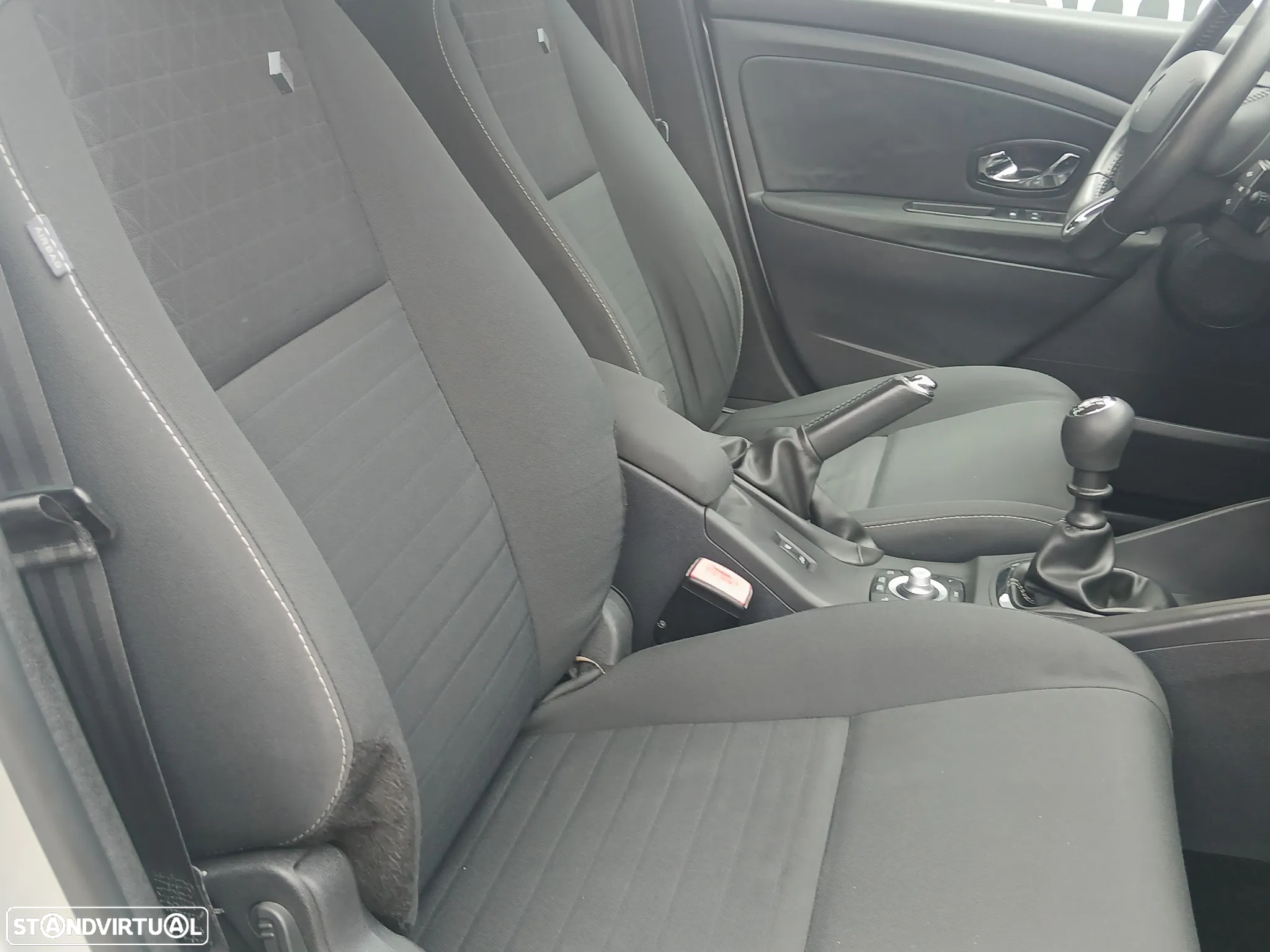 Renault Mégane Sport Tourer 1.5 dCi Limited SS - 15