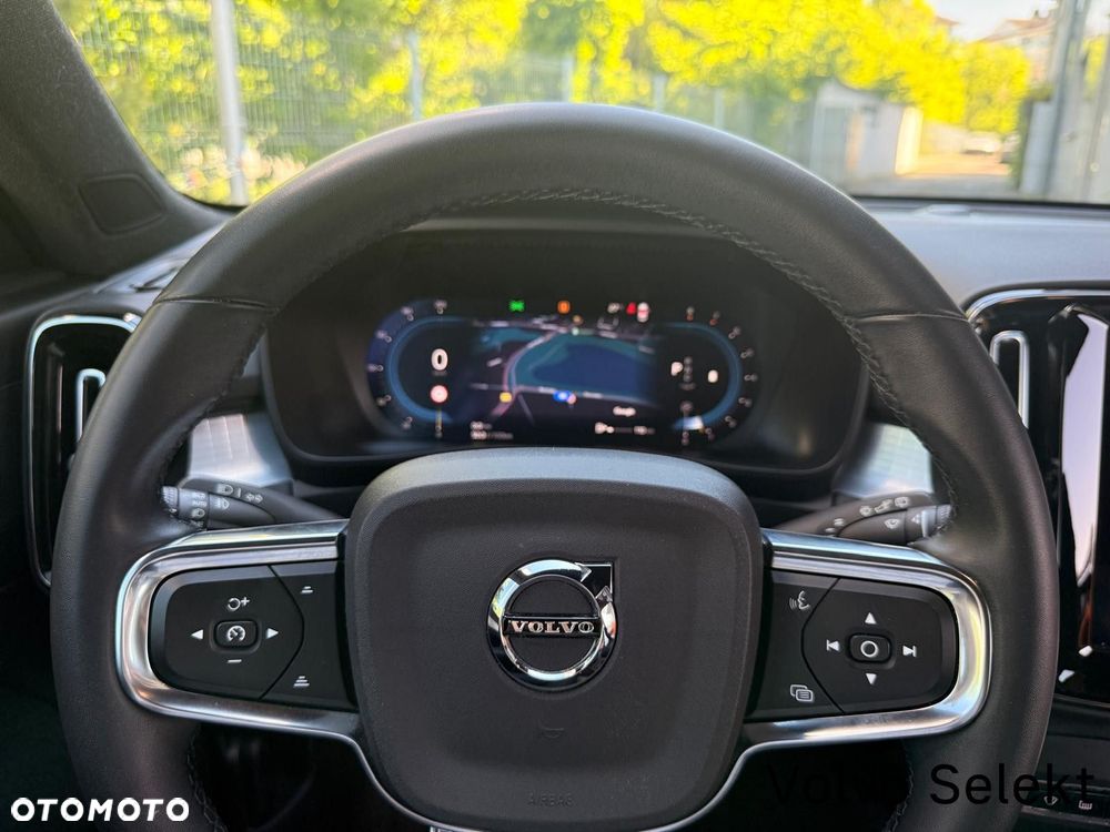 Volvo XC 40 - 23