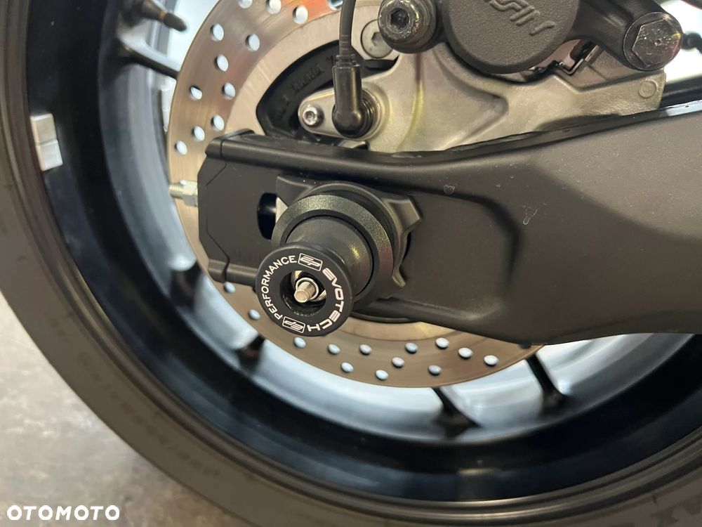 Yamaha MT - 16