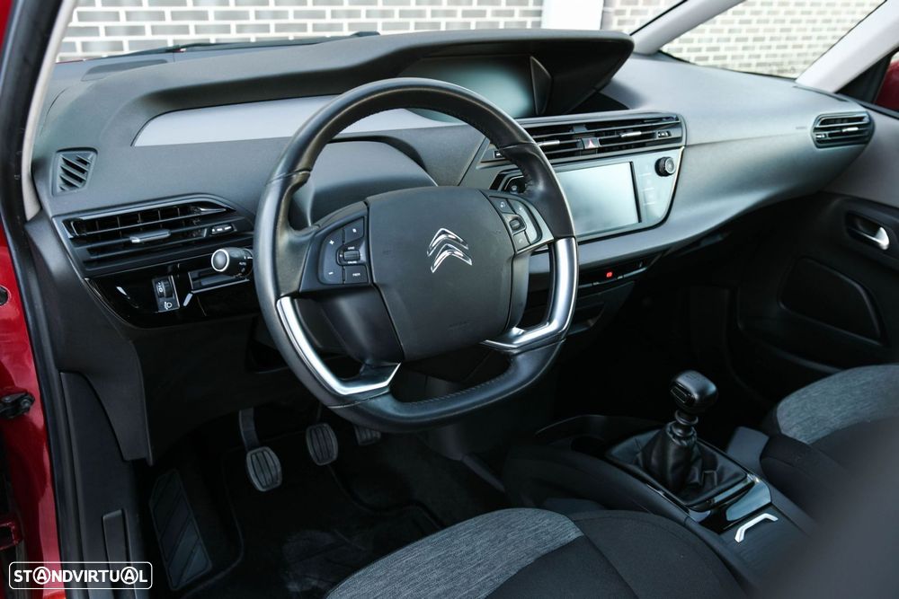 Citroën C4 Spacetourer 1.5 BlueHDi Shine — fotografia 10