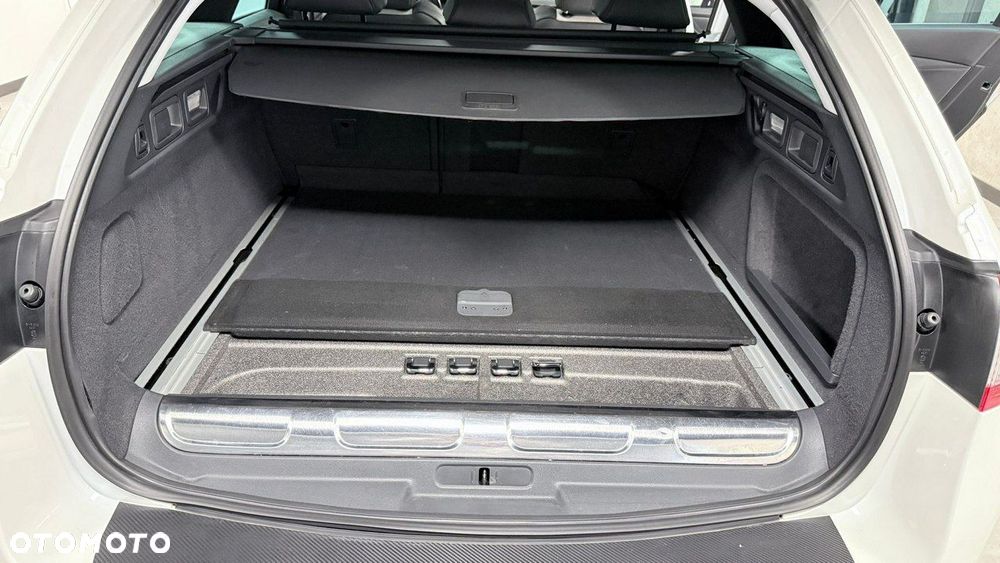 Peugeot 508 RXH 2.0 HDi HYbrid4 - 27