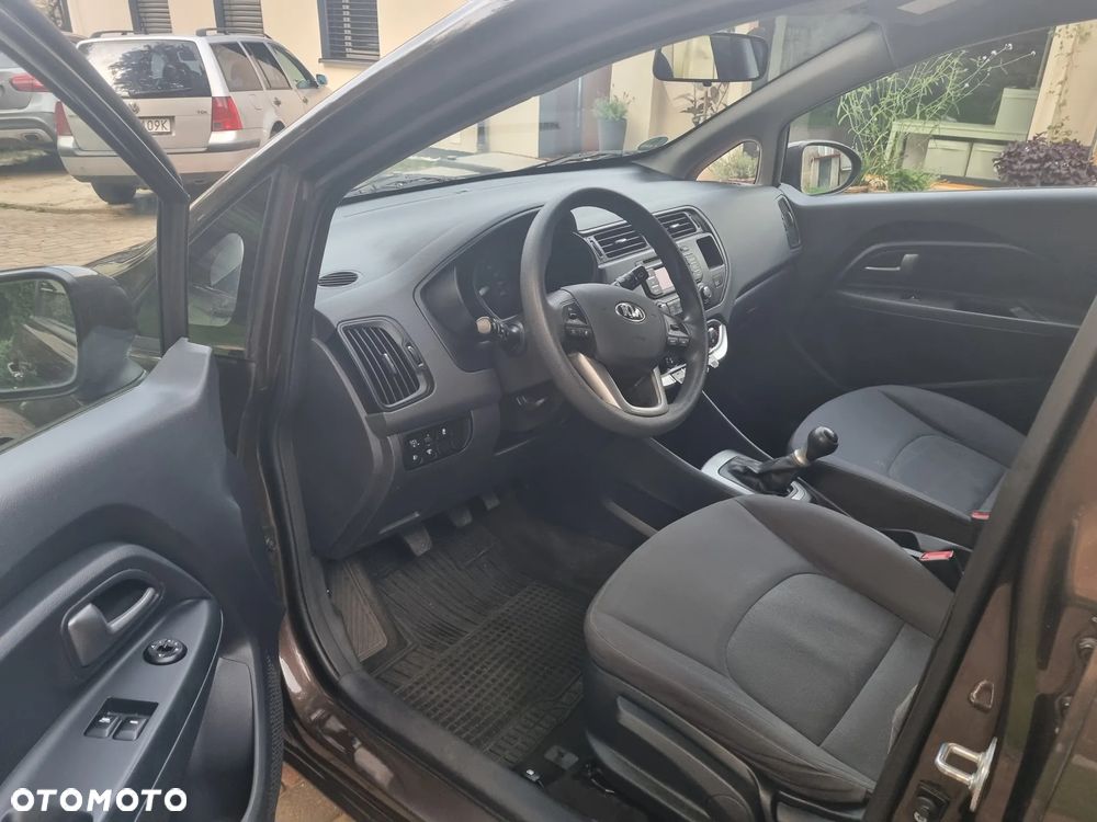 Kia Rio 1.2 Dream-Team Edition - 32