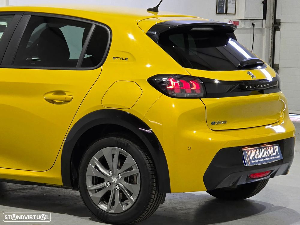 Peugeot e-208 50 kWh SE Style - 26