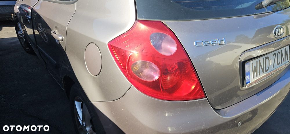 KIA CEED I 06-09 1.6 CRDI - RADIOODTWARZACZ - 18