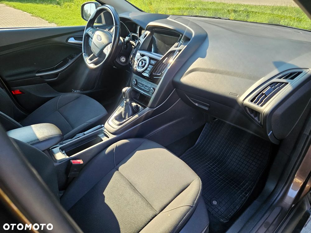 Ford Focus 1.6 Gold X - 17